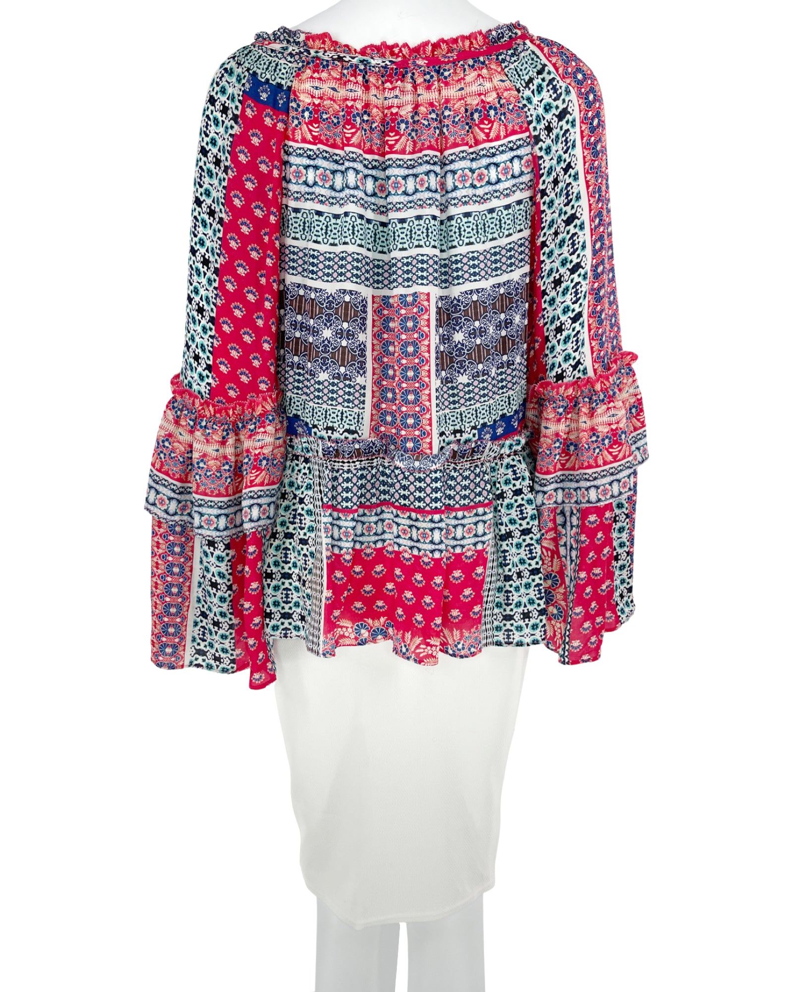 front bow tie, layered sleeves