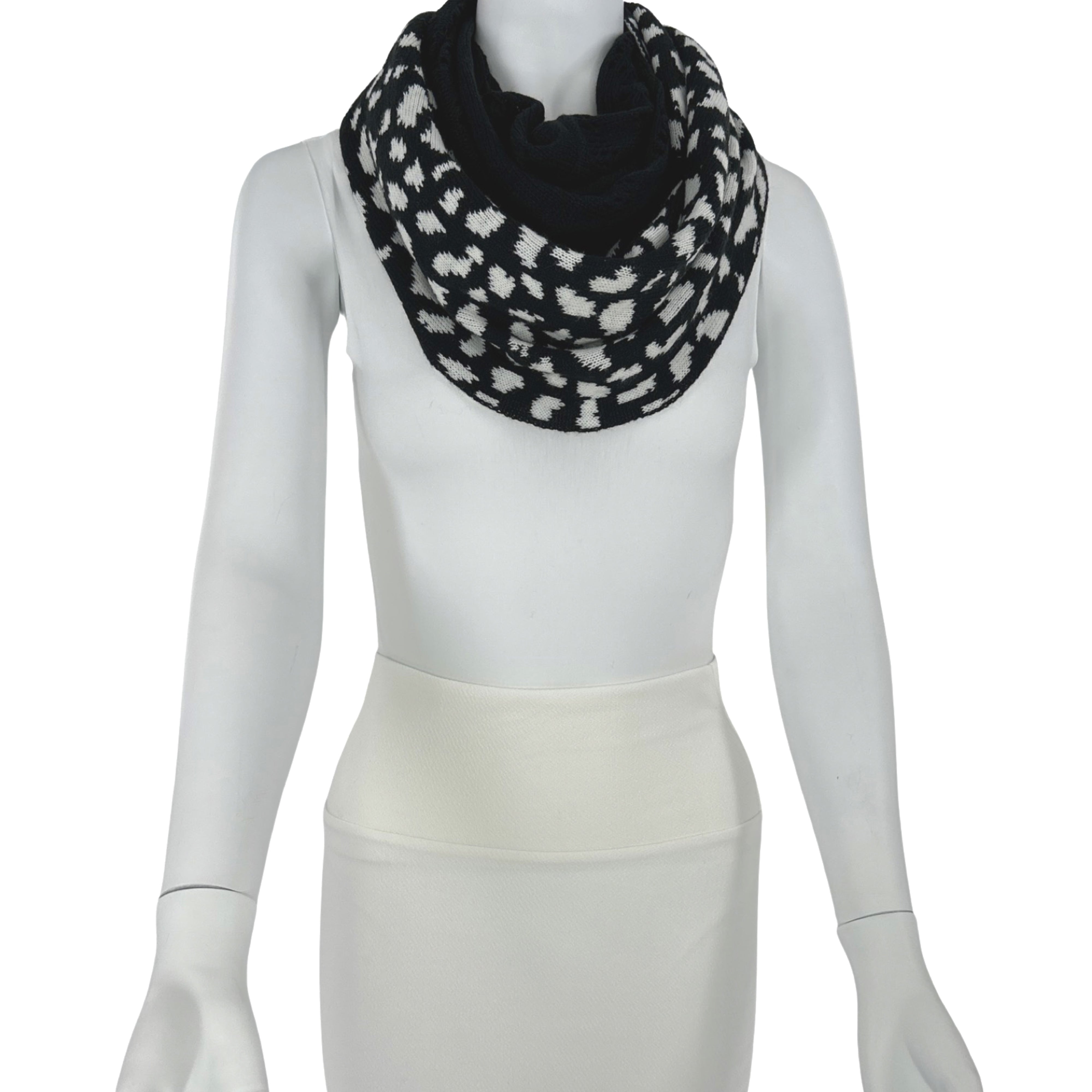 Hand-Woven Black and White Infinity Scarf 