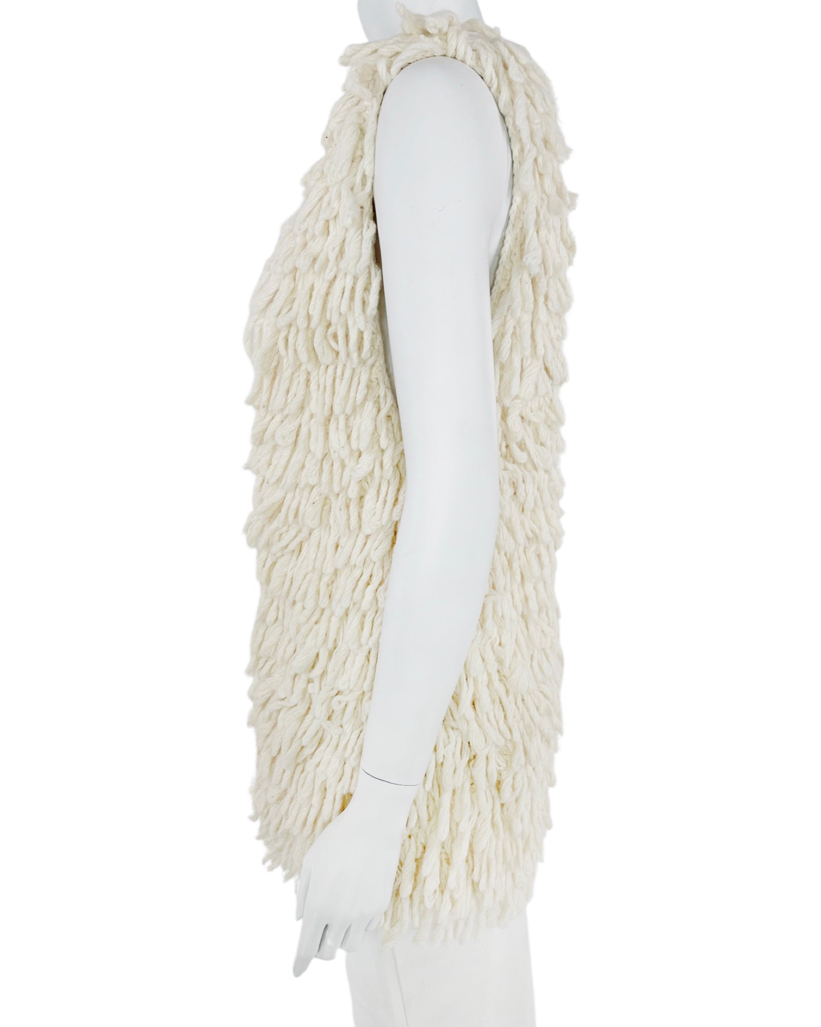 sleeveless knit vest